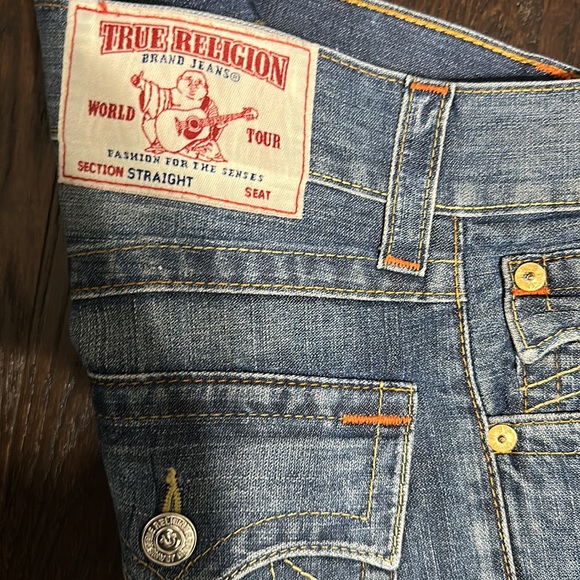 True Religion - Picture 2 of 3